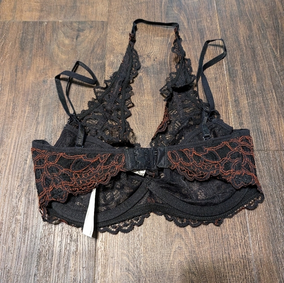 Free People 32D Intimately Free Black Lace Bra Halter Overlay Shoulder Straps - Picture 4 of 5